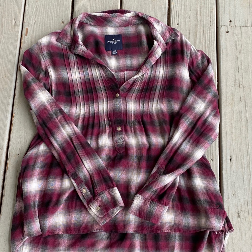 American Eagle Flannel Top